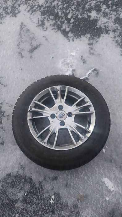 Шины с дисками в отличном состоянии