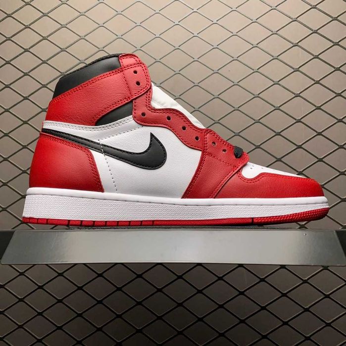 Nike Air Iordania - Rosu - Nou