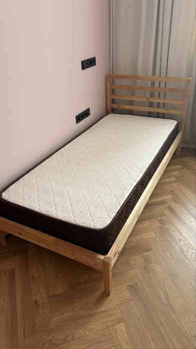 Кровать IKEA 200х90