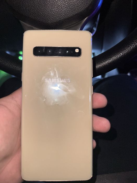 Samsunga s10. 5g 256.8