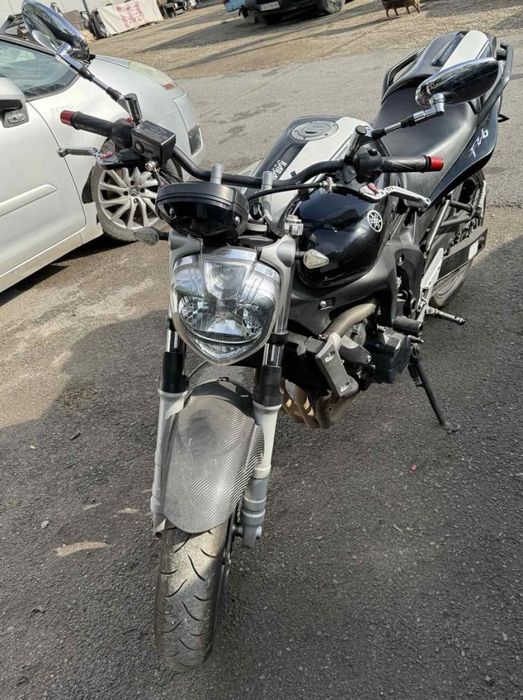 Продавам Yamaha FZ6N