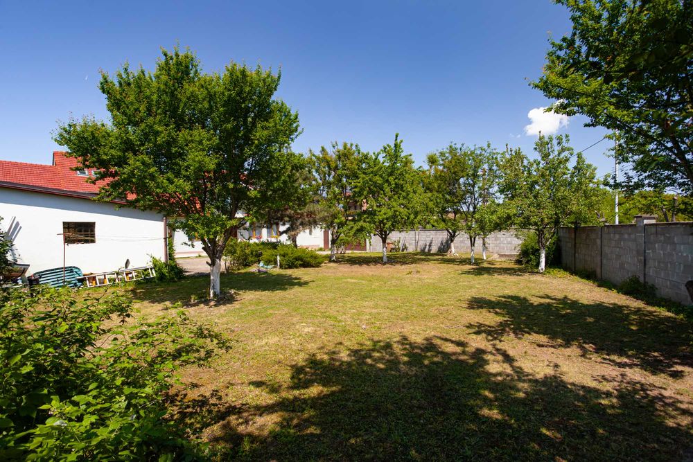 Casa 4 camere si 954 mp teren, cu 2 fronturi stradale in Subcetate