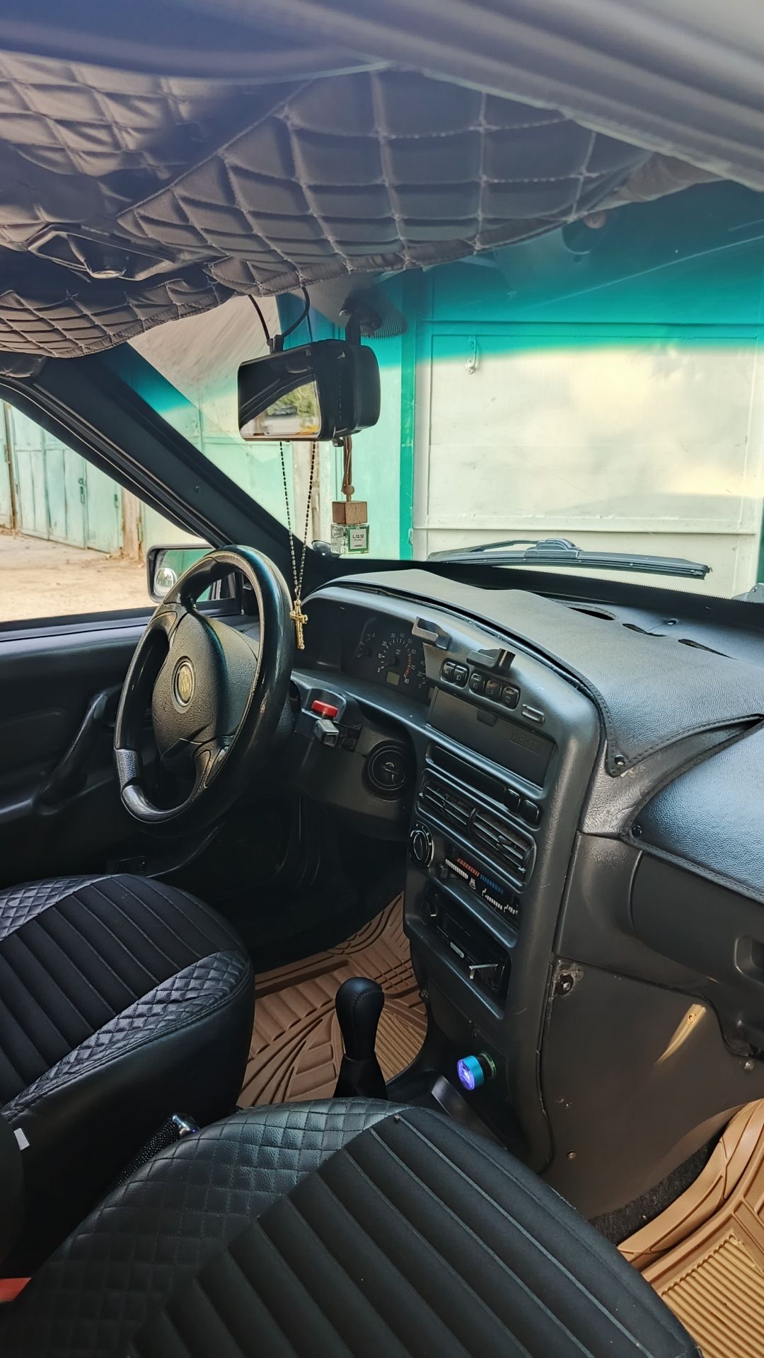 Продаеться Lada 2115год выпуска2000