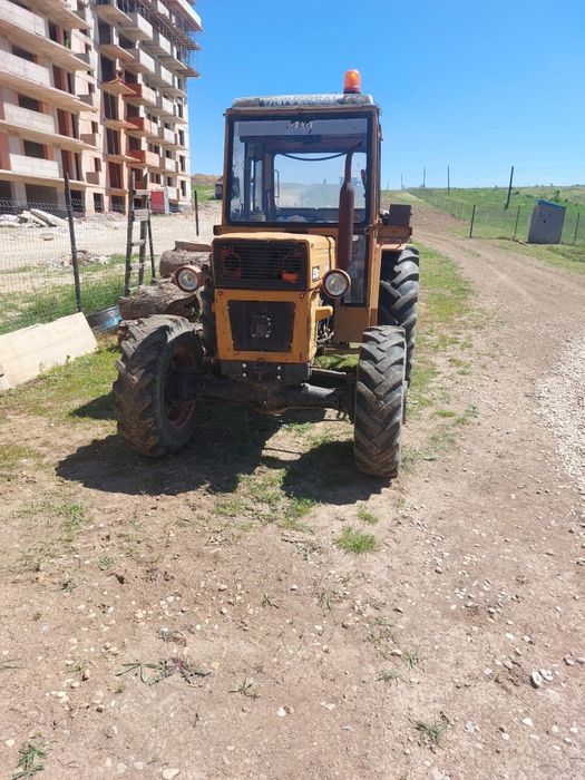 Vând tractor DTC550 ROMANESC