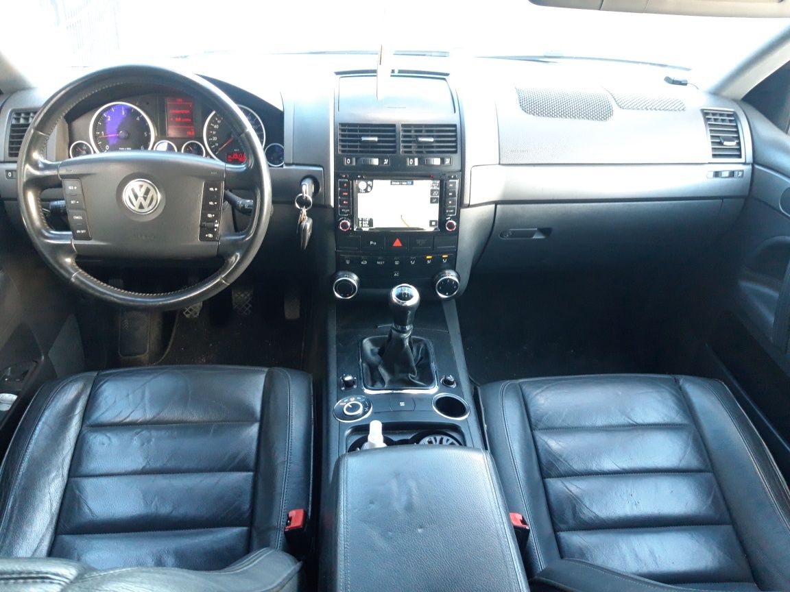 Vw tuareg 2.5 2010