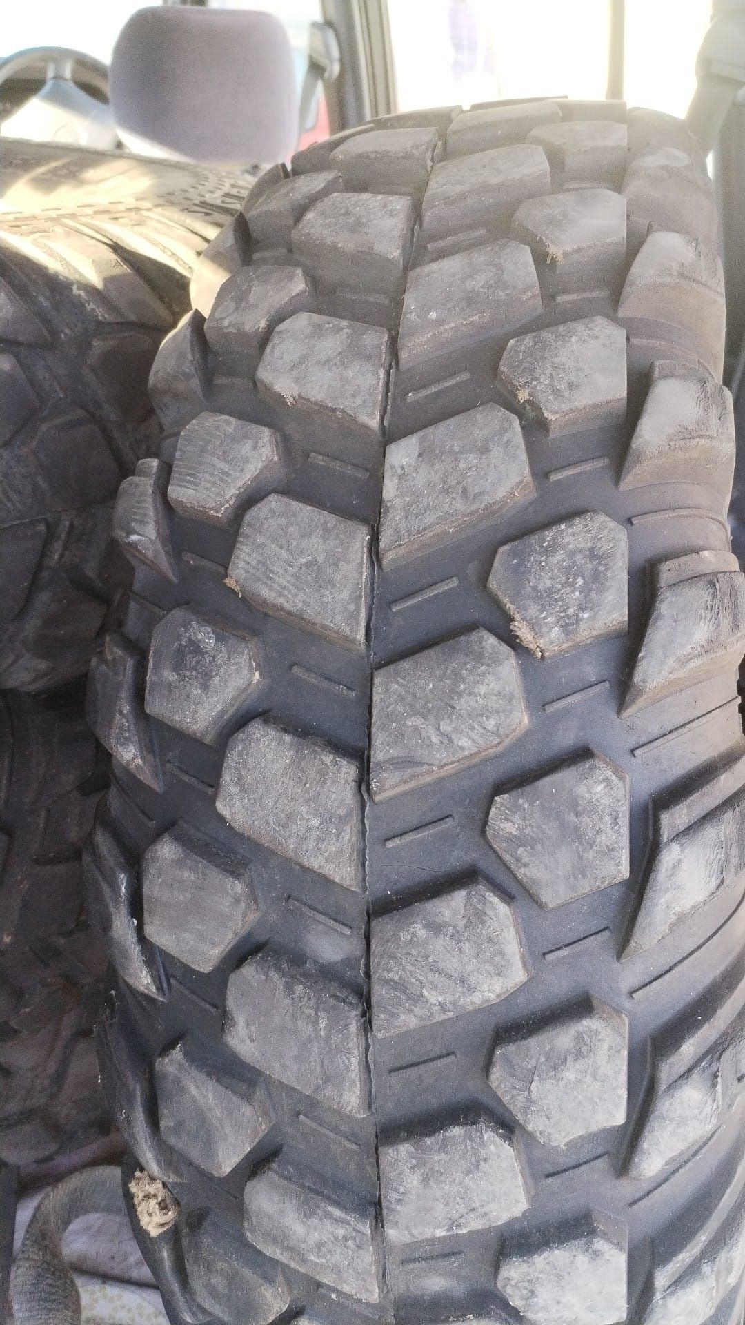 Vand anvelope warrior xt 35x10.00R15