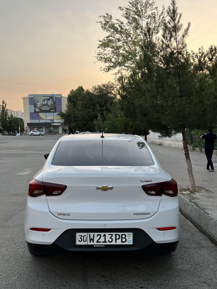 Chevrolet Onix 2023