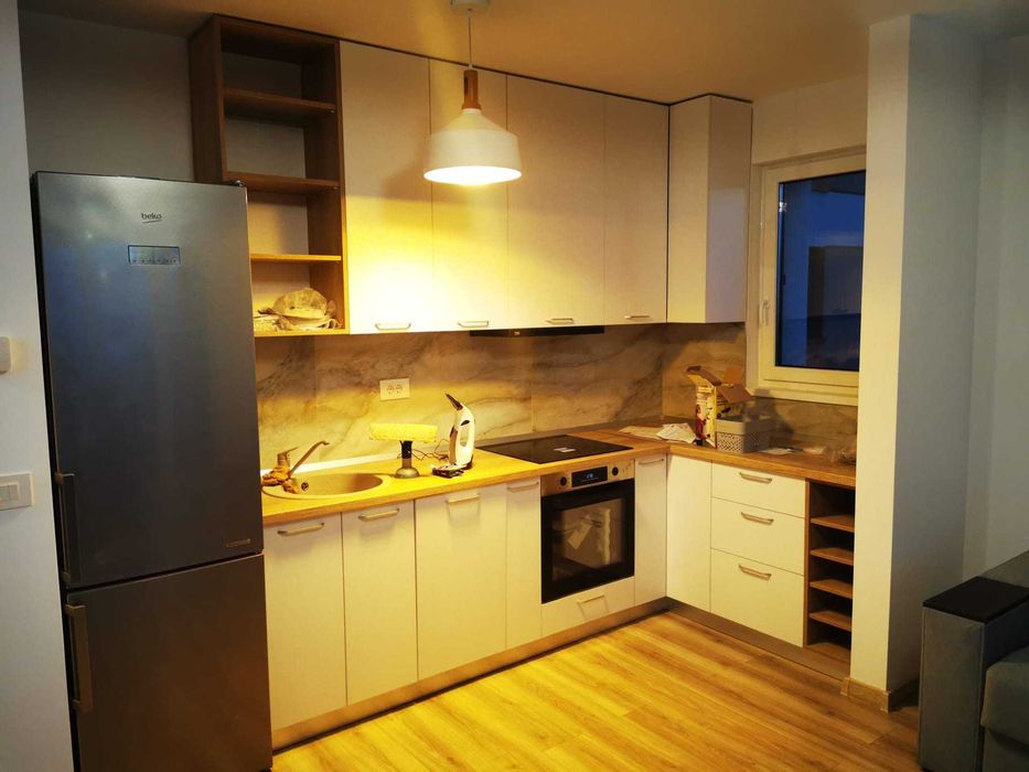 De închiriat - Apartament, cu 2 camere. open space, in IRIS - Armoniei