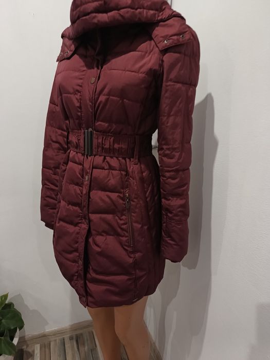 Зимно, марково яке на марката Timeout. Може да проверите каква е реалн