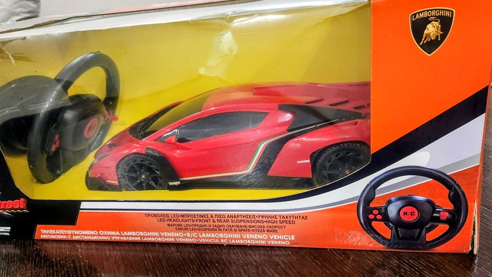 Кола с дистанционно управление