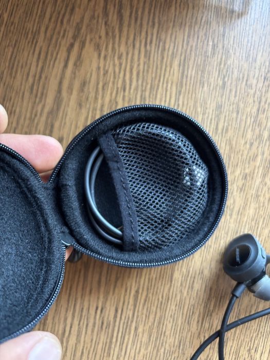 Bose Sound Sport in ear casti nu jbl,harman kardon