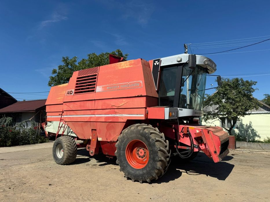 Vând combina masey ferguson 40