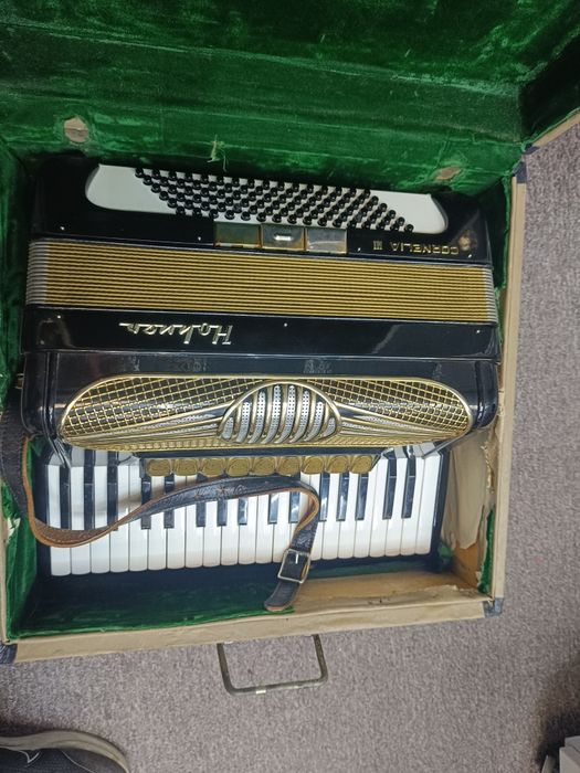 Акордеон  Hohner Cornelia III