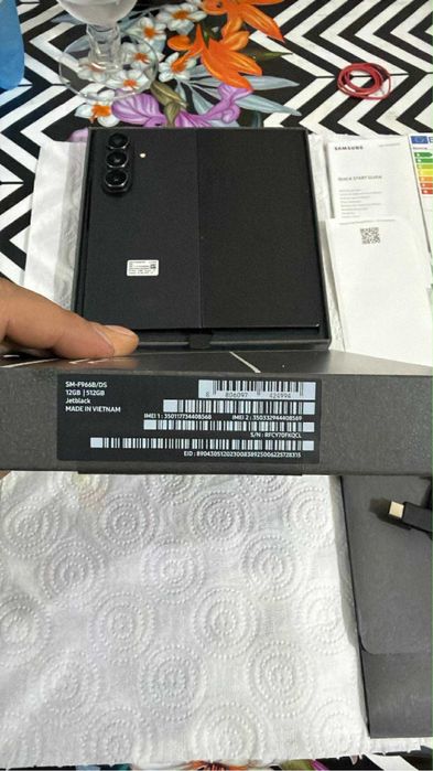 Vand samsung galaxy fold7 liber de retea