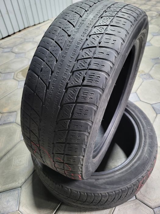 Продам зимние шины в паре TRIANGLE  215/55/17