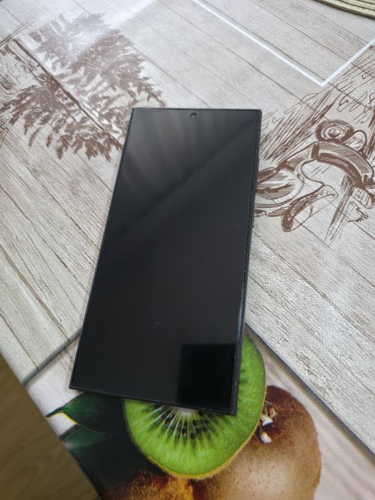 Vand Samsung S24 Ultra 512 Gb impecabil garantie 13 luni
