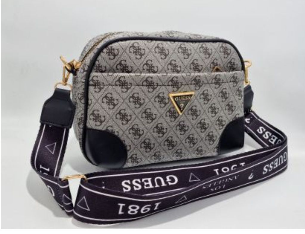 Малки чанти на GUESS