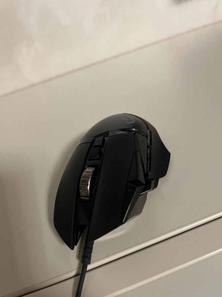 Mouse logitech G502 încă în garanție