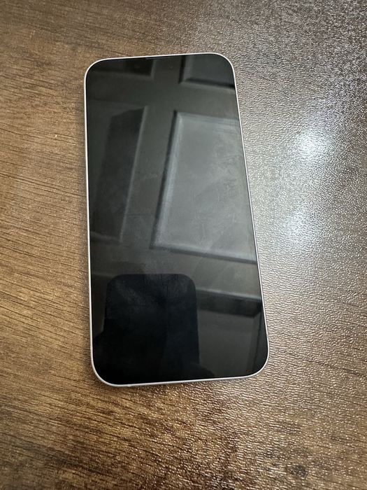 Срочна айфон 14 сотилади.