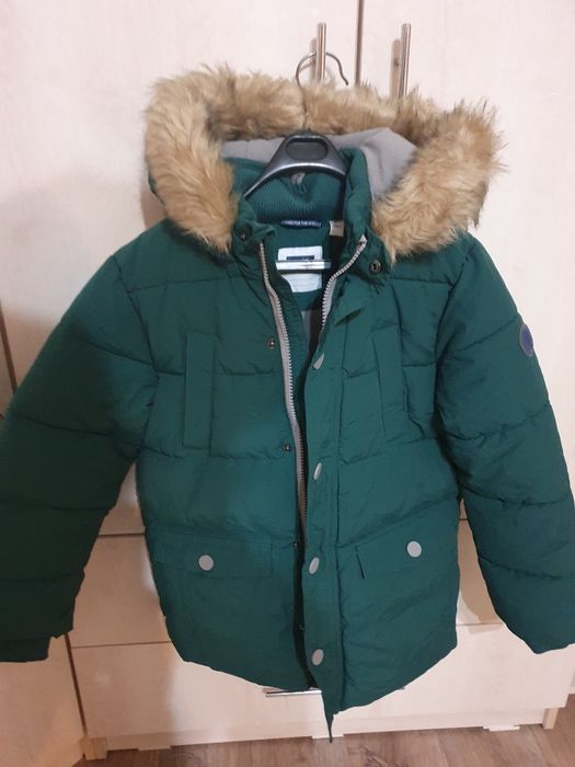 Куртка зимняя фирмы "Okaidi" рост 128 см.