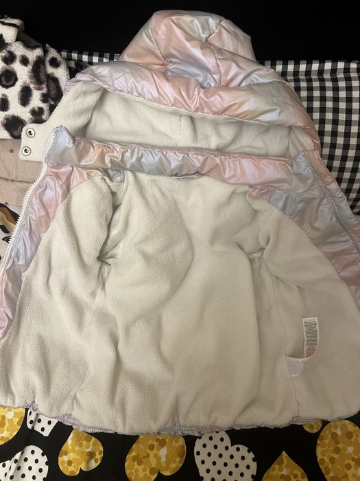 Geaca imblsnita de fetite purtata o data noua