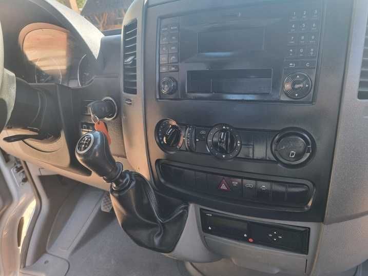 Mercedes Sprinter 516 cu 7 locuri +bena