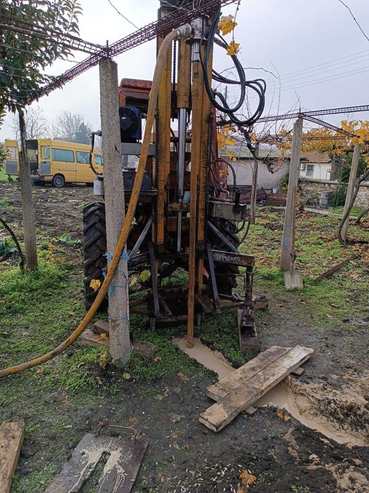 Продавам Сондажна машина