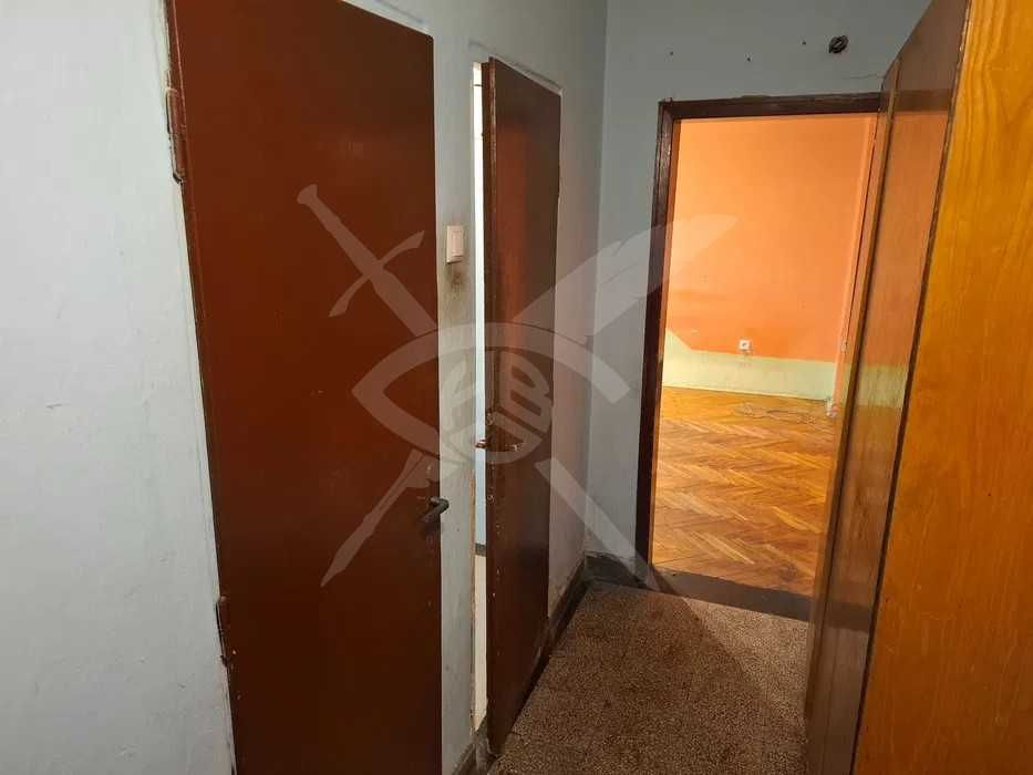 Продава се Тристаен апартамент в Варна, Чайка - 80 кв.м за 1813 €/кв.м - Снимка #5