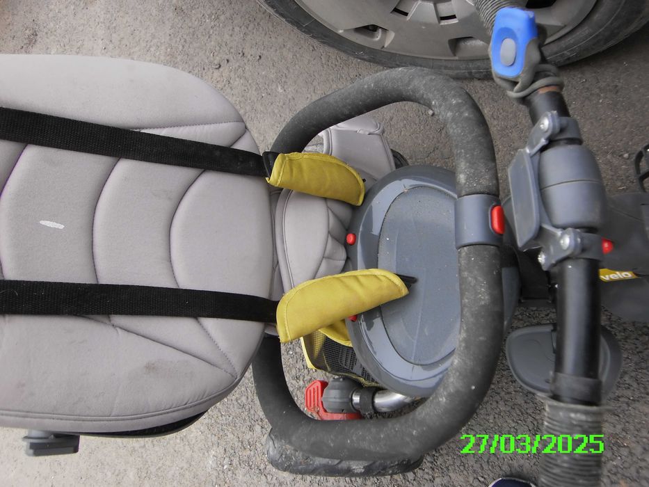 Tricicleta dublul conducere si trotineta