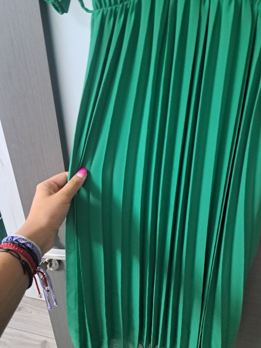 Rochie midi creață