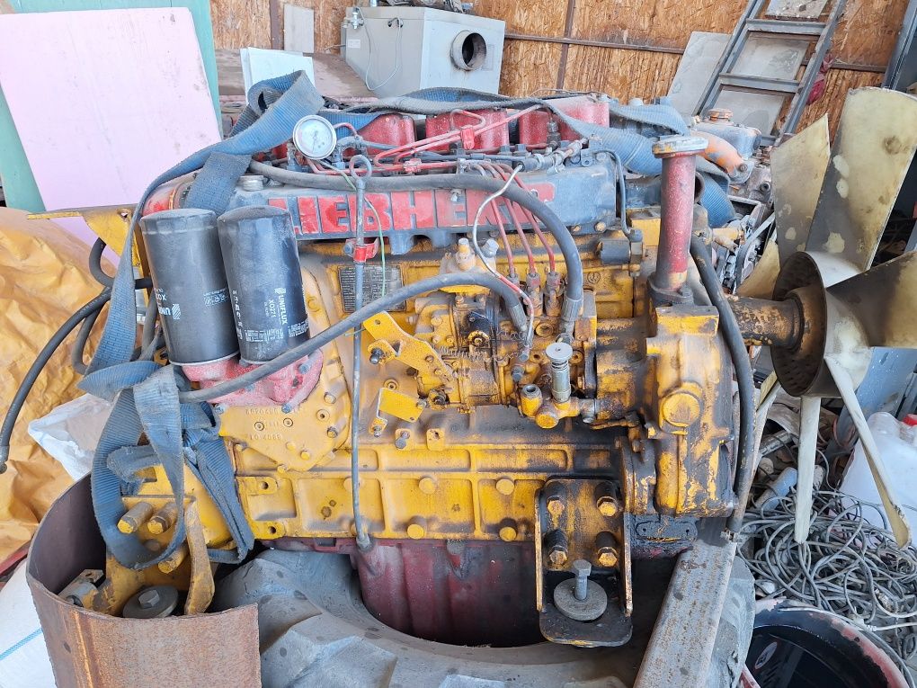 Vând Motor excavator