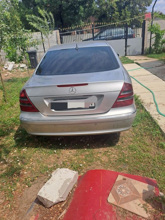 vând Mercedes Eclas