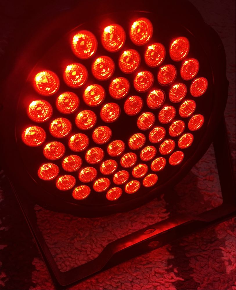 Proiectoare joc de lumini PAR 54 LED