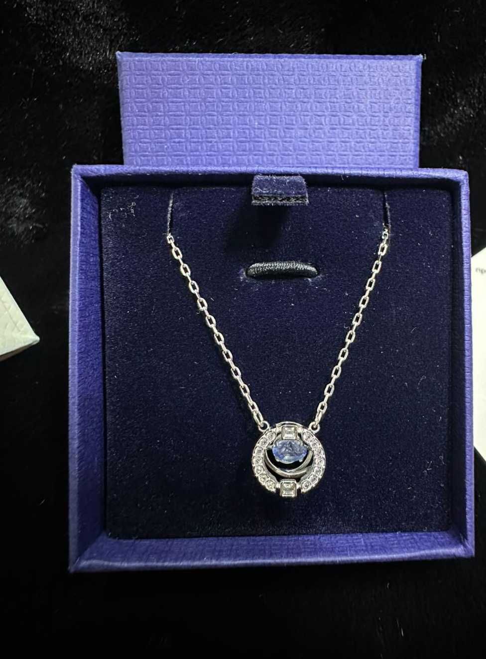 Swarovski колие с родиево покритие