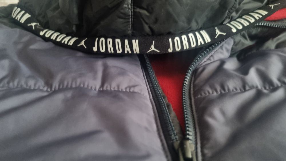 Детско яке Jordan размер М