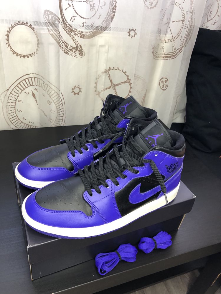 Air Jordan 1 Mid Purple Black