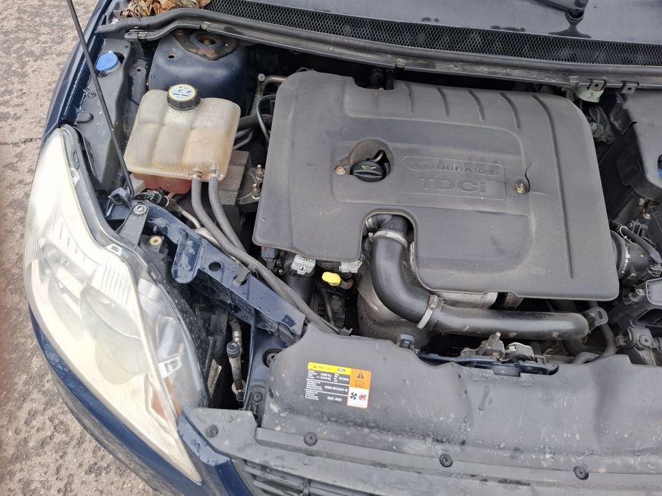 Vand  ford focus 2 facelift an 2008 motor 1.6 diesel funcțional fiscal