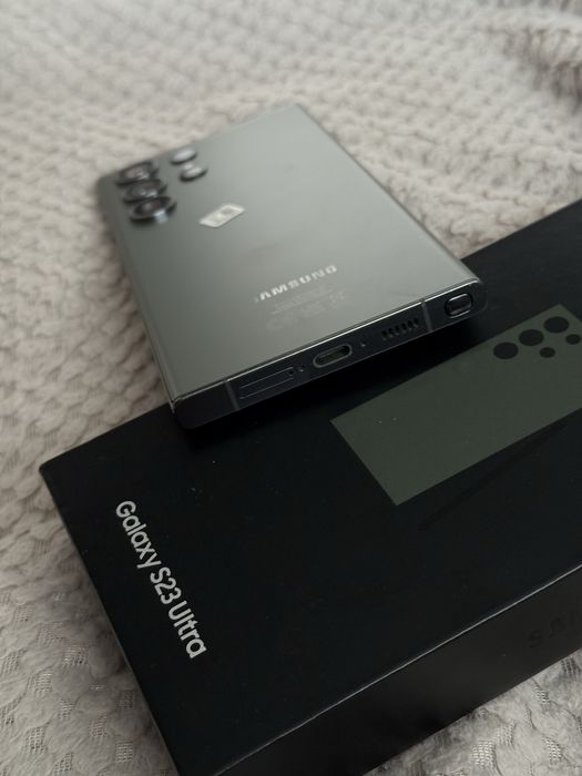 Vand Samsung S23 Ultra 256GB