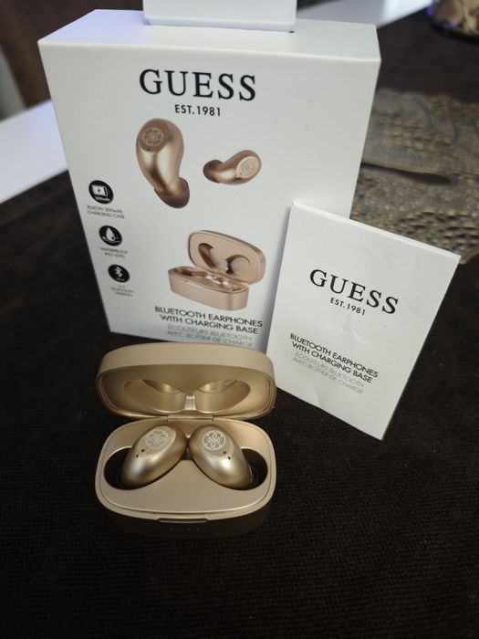 Guess Bluetooth слушалки