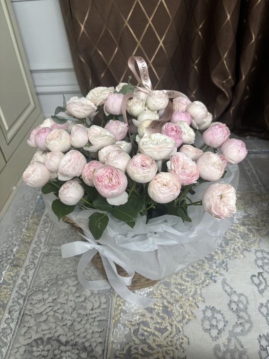 Пионовидные розы