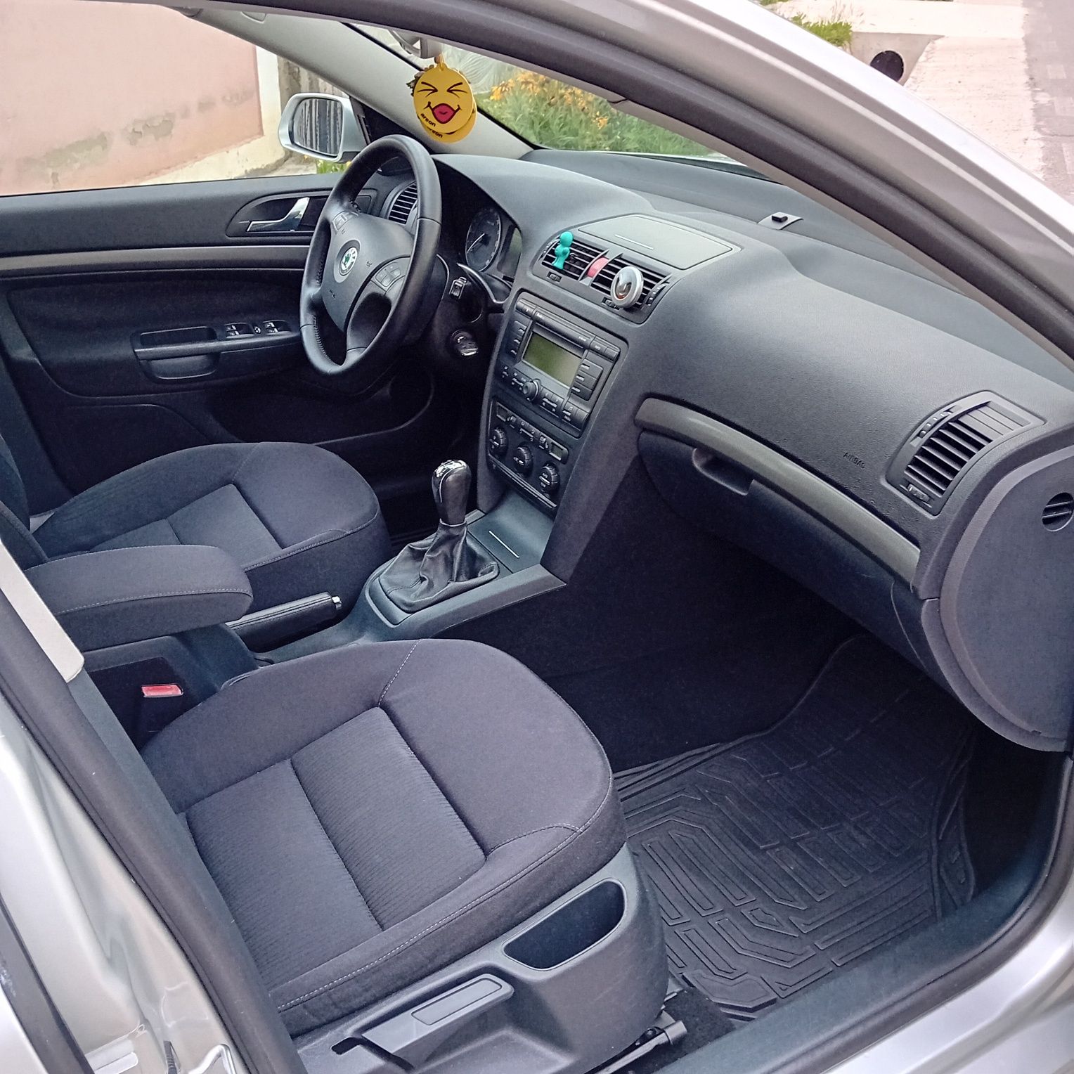 Vând Skoda Octavia 2