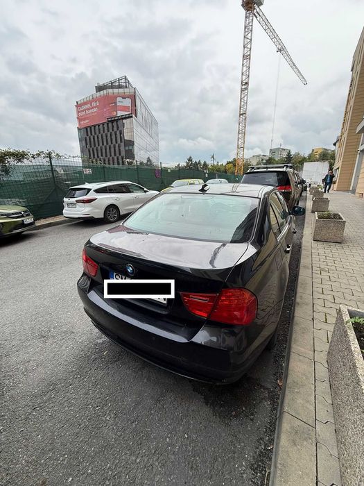Vand BMW seria 3 model 2009