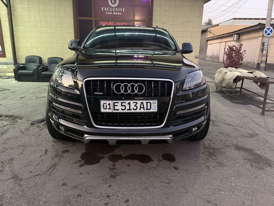 Audi Q7 2009 qora