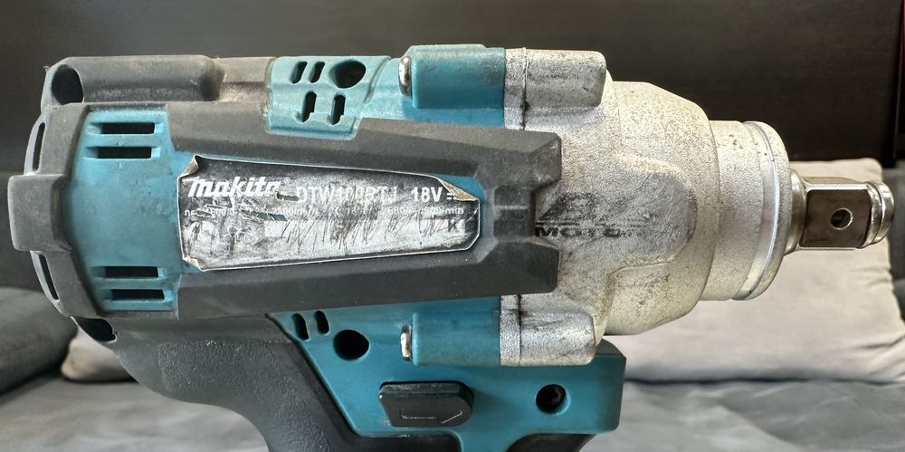 Акумулаторен безчетков гайковерт Makita