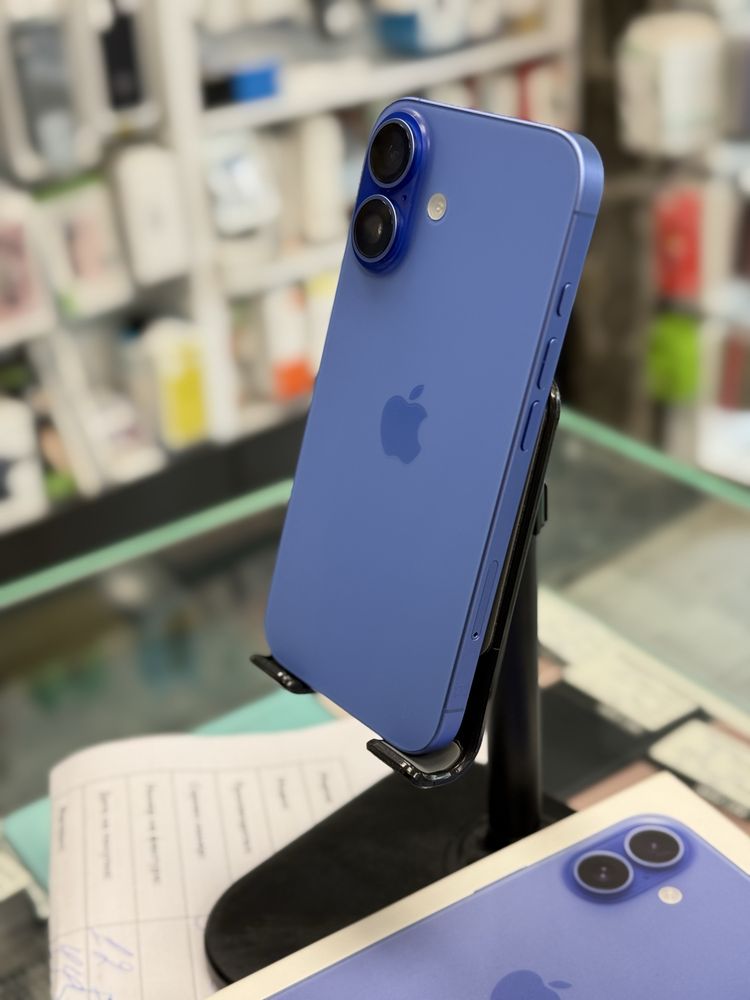 Apple iPhone 256GB Ultramarine