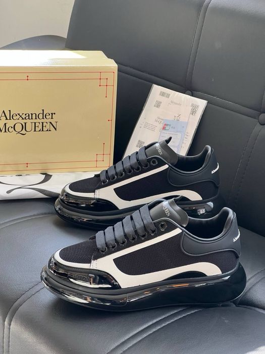 Adidasi Alexander Mcqueen noi !!! Marimi 40/44 !!!