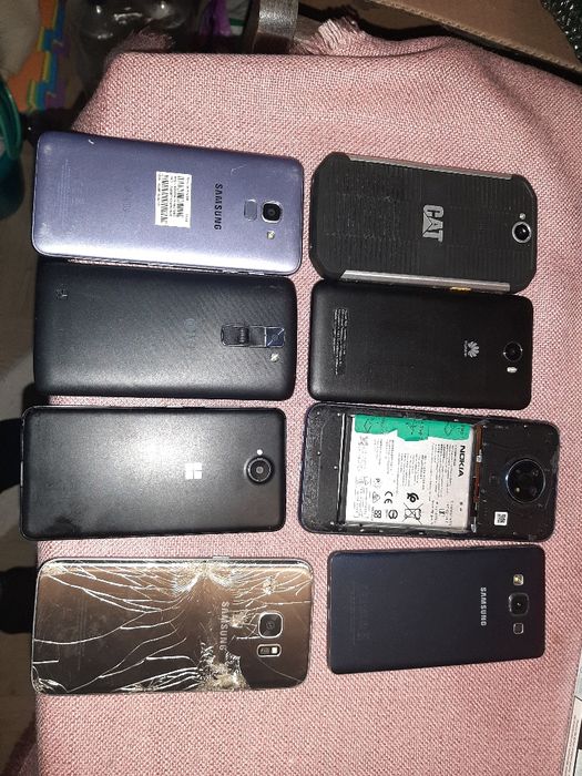 Telefoane pentru piese sau reparat