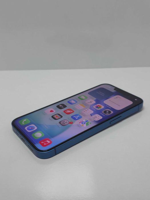 iPhone 13 256GB Blue