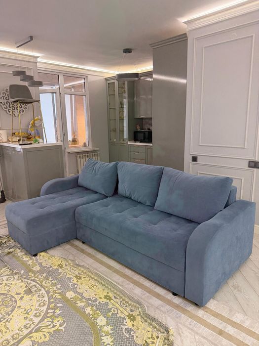 Продам диван в хррошем состояний