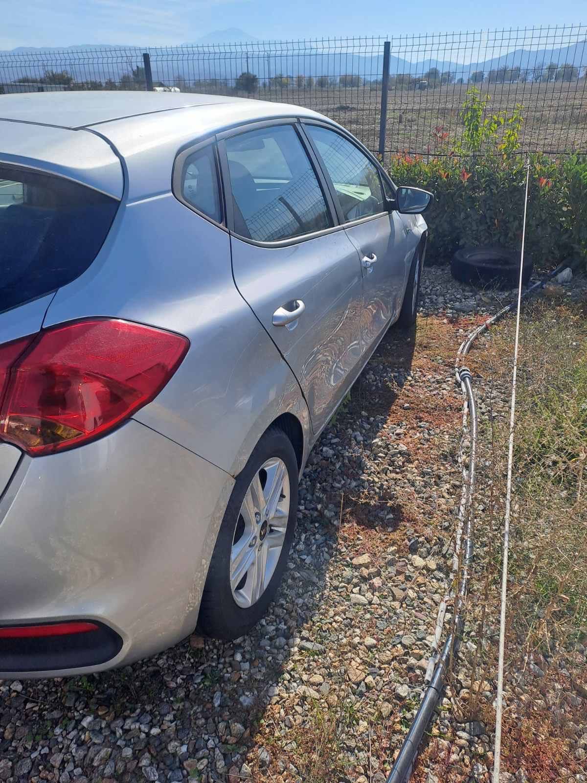 Kia Ceed 1.6d на части